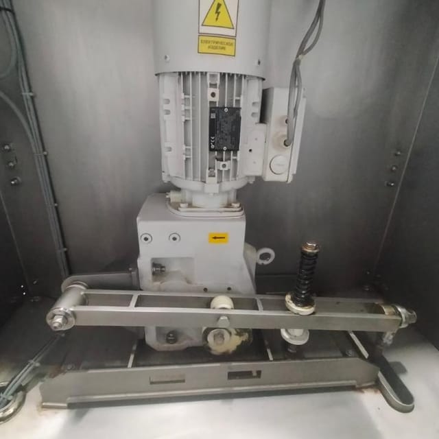 Иньектор NOWICKI MHM-68/204F -272 иглы(68х4) инв.11815