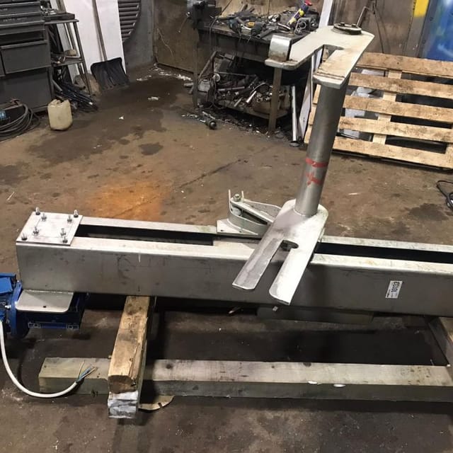 Подъёмник тележек  200л инв.10133