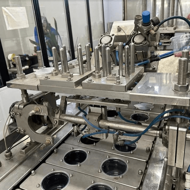 Фасовочный автомат творога в стаканчик 95мм Паст Пак 2Л.