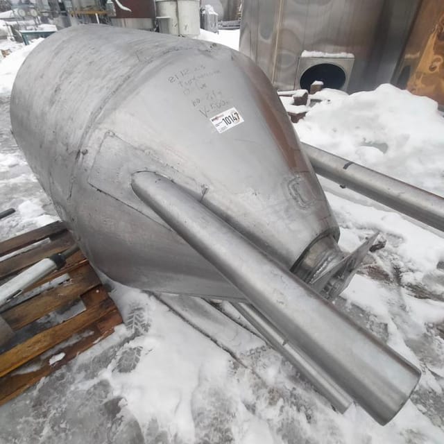 Ёмкость с рубашкой  1000л с конусом и мешалкой инв.10147