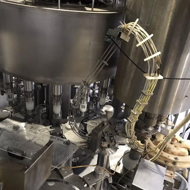 Линия розлива в ПЭТ 38мм PakPromet  3000 инв.10203