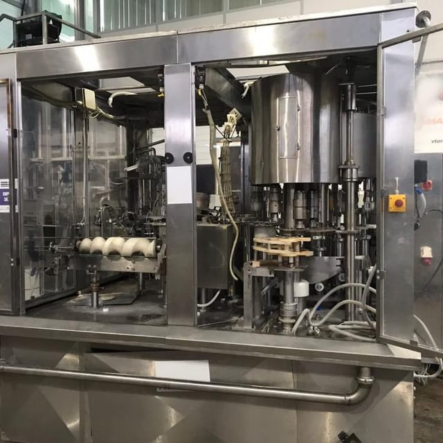 Линия розлива в ПЭТ 38мм PakPromet  3000 инв.10203