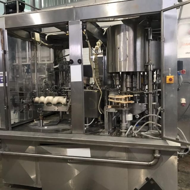 Линия розлива в ПЭТ 38мм PakPromet  3000 инв.10203