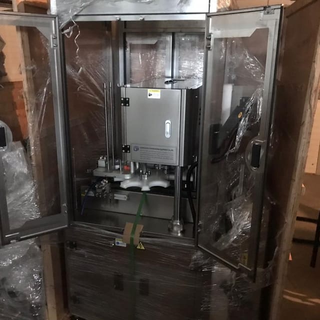 Закатка Leva Packaging в ПЭТ банку с широким горлом инв.10212