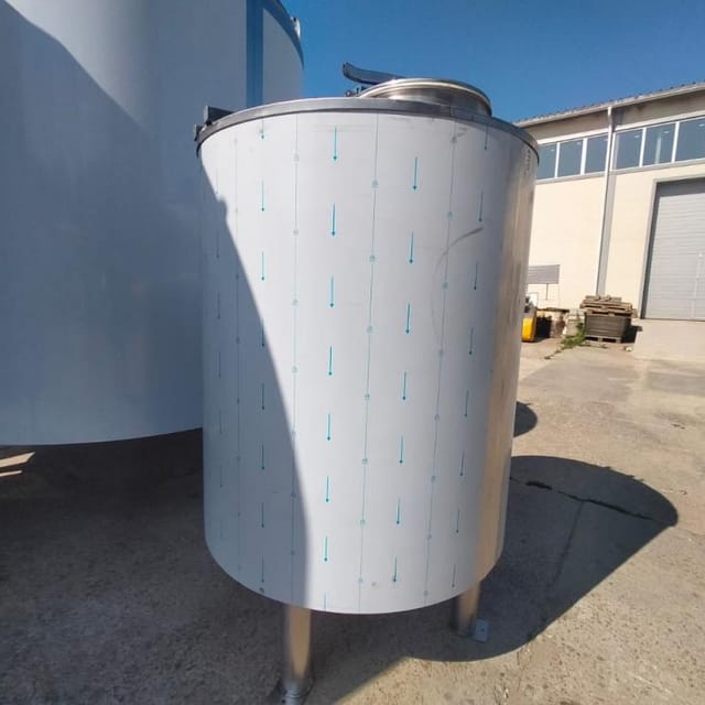 Емкость новая 3300л с подогревающей лентой 9 кВт