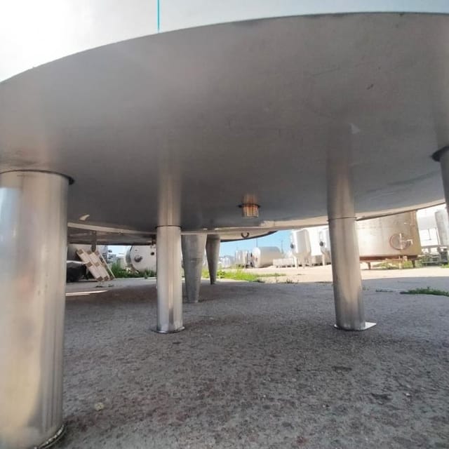 Емкость новая 3300л с подогревающей лентой 9 кВт