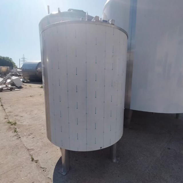 Емкость новая 3300л с подогревающей лентой 9 кВт