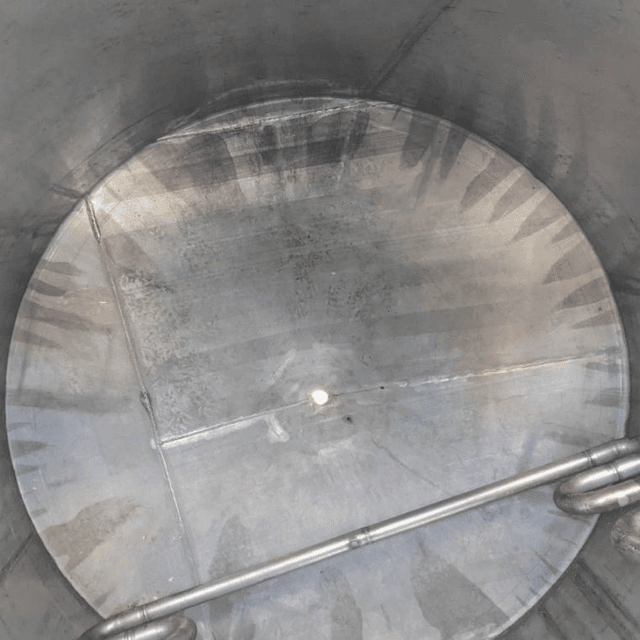 Емкости объем 6 куб.м.,  с термоизоляцией. е.1836