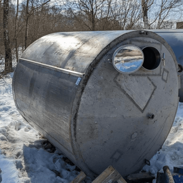 Емкости объем 6 куб.м.,  с термоизоляцией. е.1836