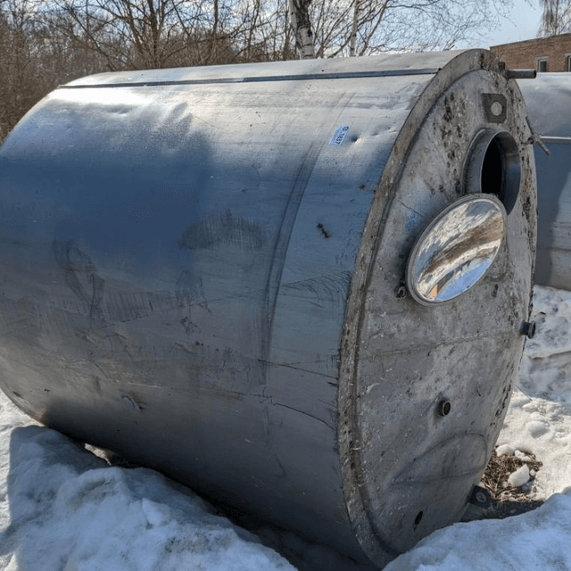 Емкости объем 6 куб.м.,  с термоизоляцией. е.1836