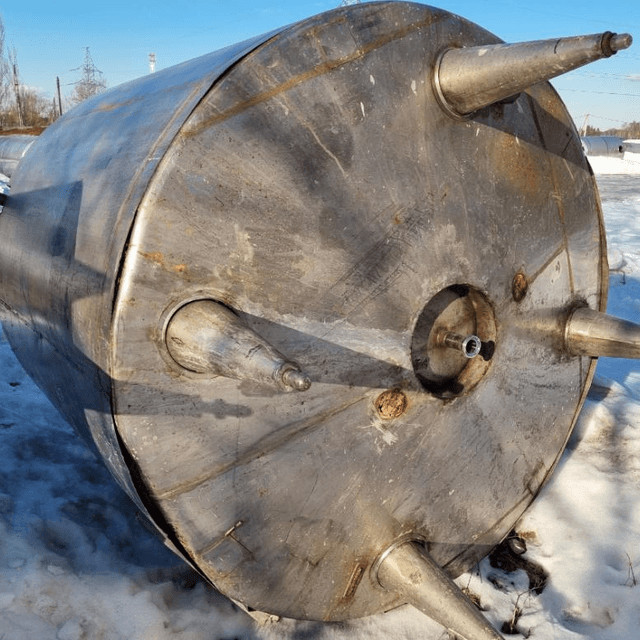 Емкости объем 6 куб.м.,  с термоизоляцией. е.1836