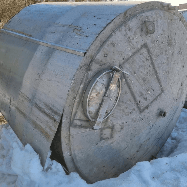 Емкости объем 6 куб.м.,  с термоизоляцией. е.1836