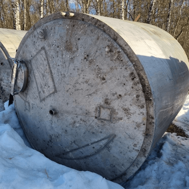 Емкости объем 6 куб.м.,  с термоизоляцией. е.1836