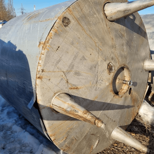 Емкости объем 6 куб.м.,  с термоизоляцией. е.1836