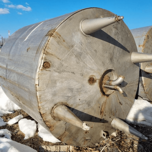 Емкости объем 6 куб.м.,  с термоизоляцией. е.1836