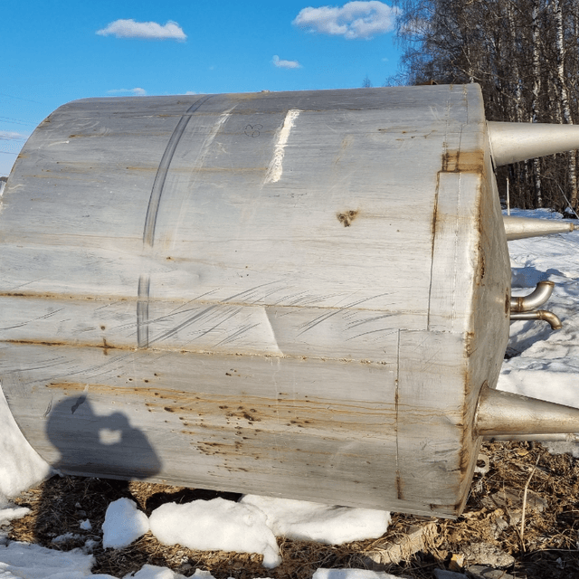 Емкости объем 6 куб.м.,  с термоизоляцией. е.1836