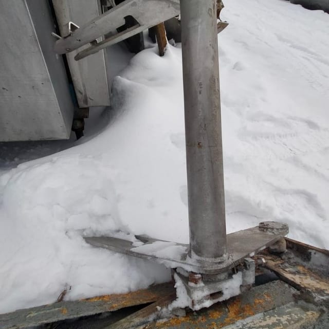 Подъемник тележки 100л инв.10246