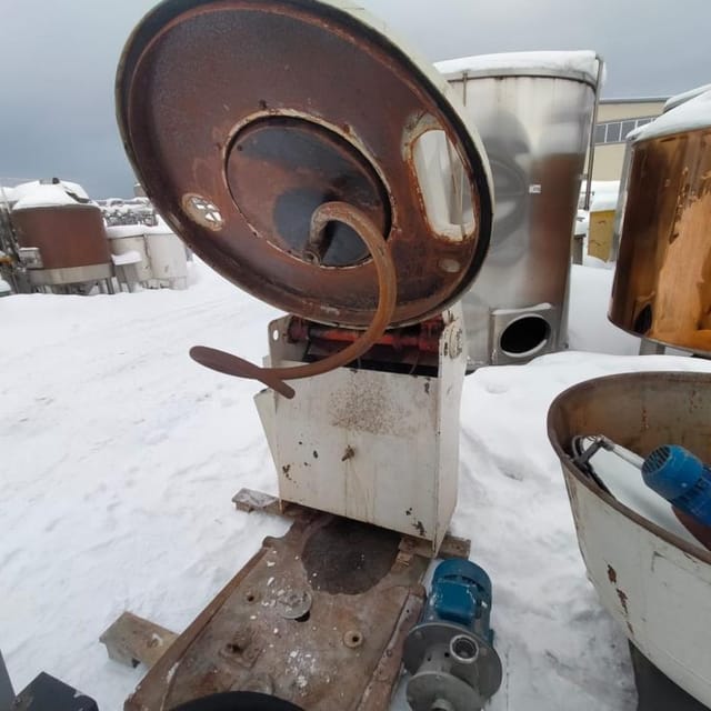 Тестомес А2-ХТБ с дежей 300л инв.10250