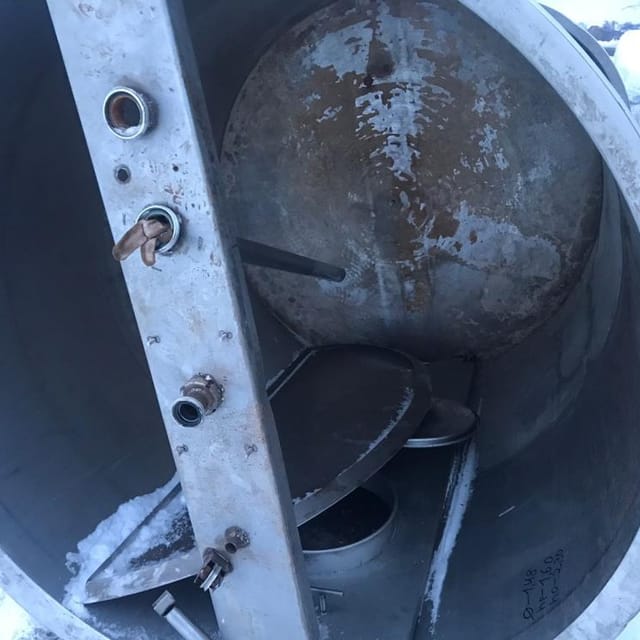 Емкость 2,5 куб.м с рубашкой инв.11330