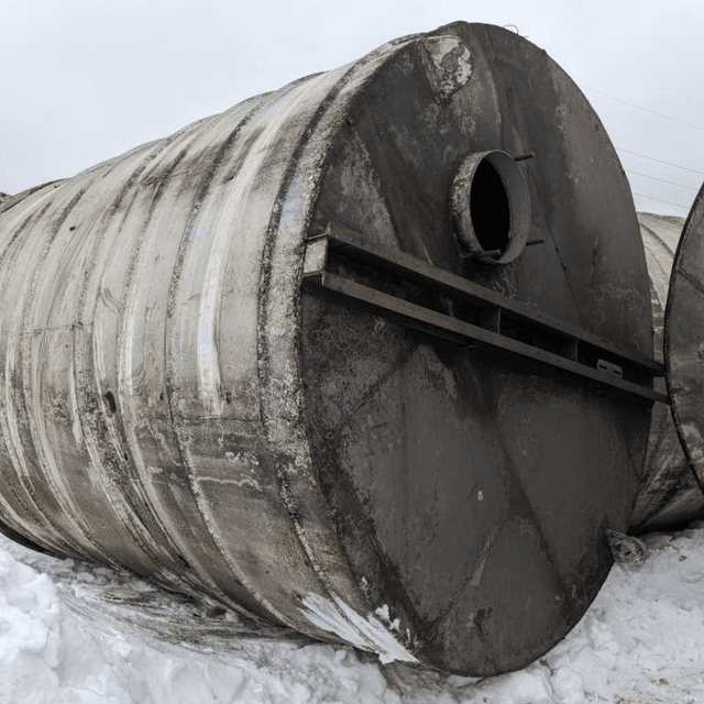 Емкость нержавеющая, объем 29 куб.м е.2955