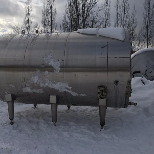 Емкость 10 кубов термос инв.11341