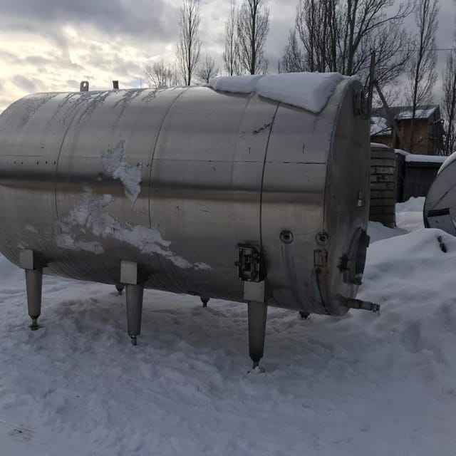 Емкость 10 кубов термос инв.11341