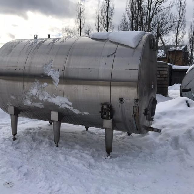 Емкость 10 кубов термос инв.11341