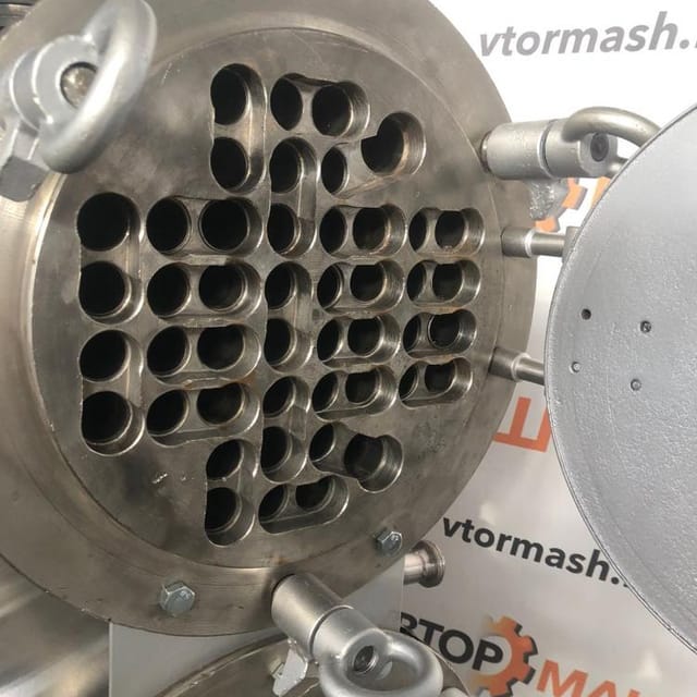 Трубчатый теплообменник Т1-ОУТ-10 10 инв.11938