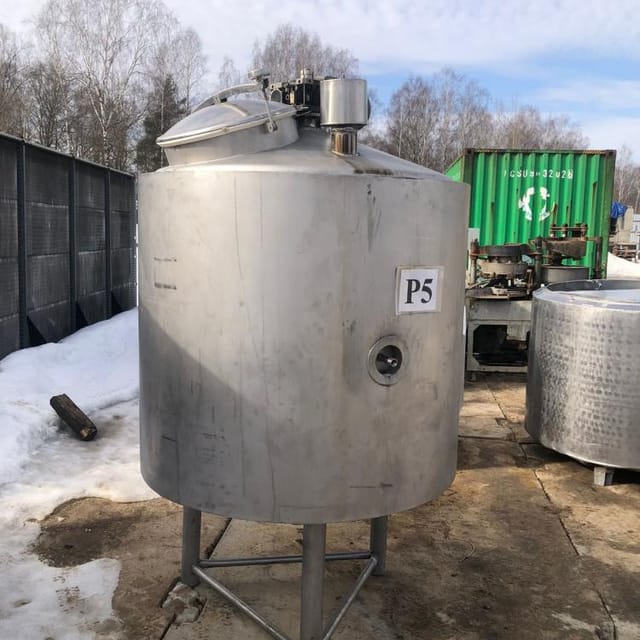 Емкость 1000л с рубашкой и мешалкой инв.11968
