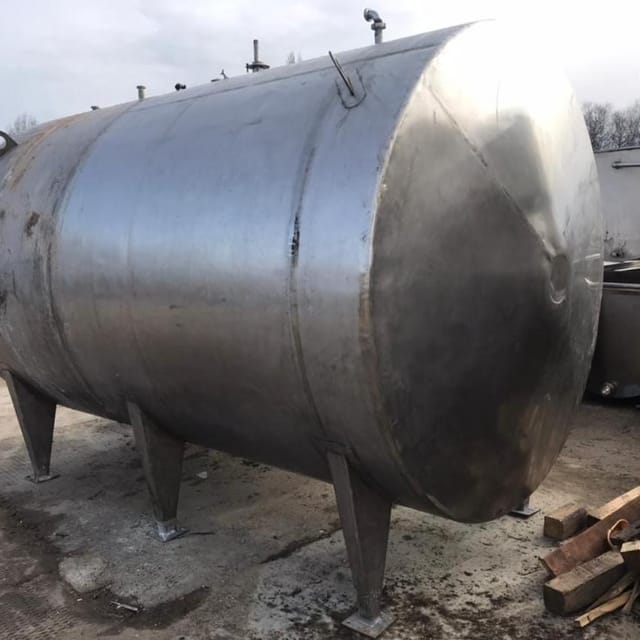 Емкость 10 кубов термос инв.11439