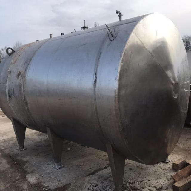 Емкость 10 кубов термос инв.11439