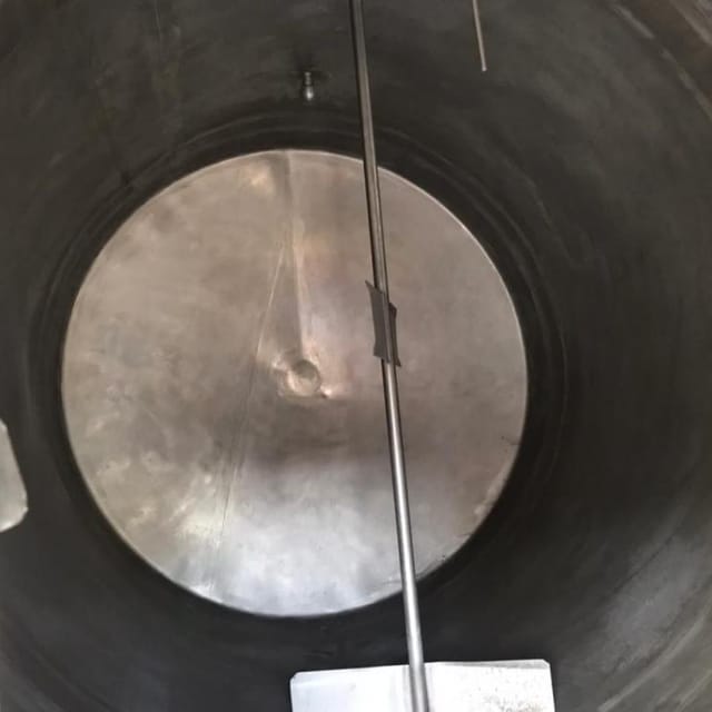 Емкость 10 кубов термос инв.11439