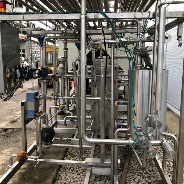 Пастеризационно-охладительная установка NIKOS 5000л-час инв.8554