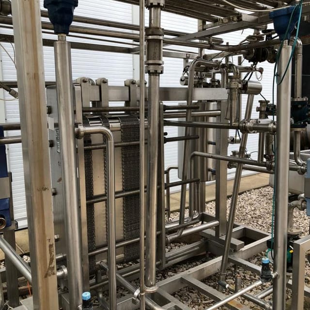 Пастеризационно-охладительная установка NIKOS 5000л-час инв.8554