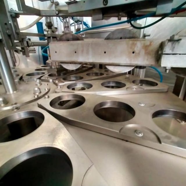 Трепко розлив в ведра