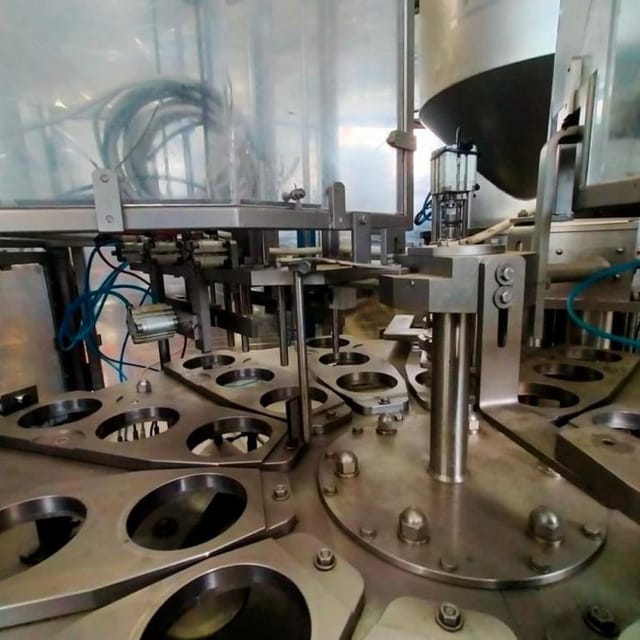 Трепко розлив в ведра