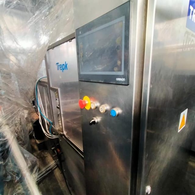 Трепко розлив в ведра