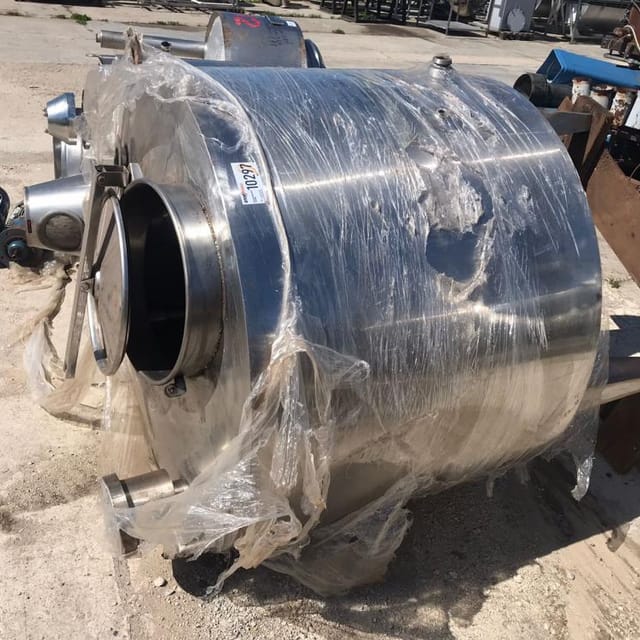 Емкость ОЗУ-630л инв.10297