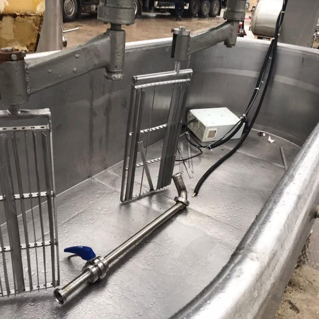 Ванна сырная Д7-ОСА 2500л с лирами инв.11491