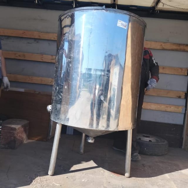 Емкость 300 л. инв.11548