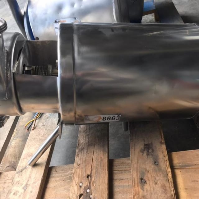 Насос центробежный 25 кубов инв.8663