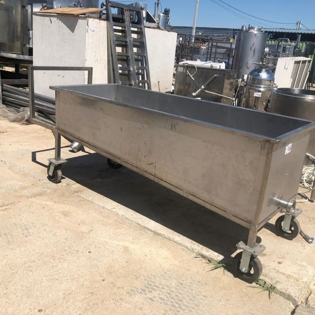 Ванна 300л творожная на колесиках инв.11566