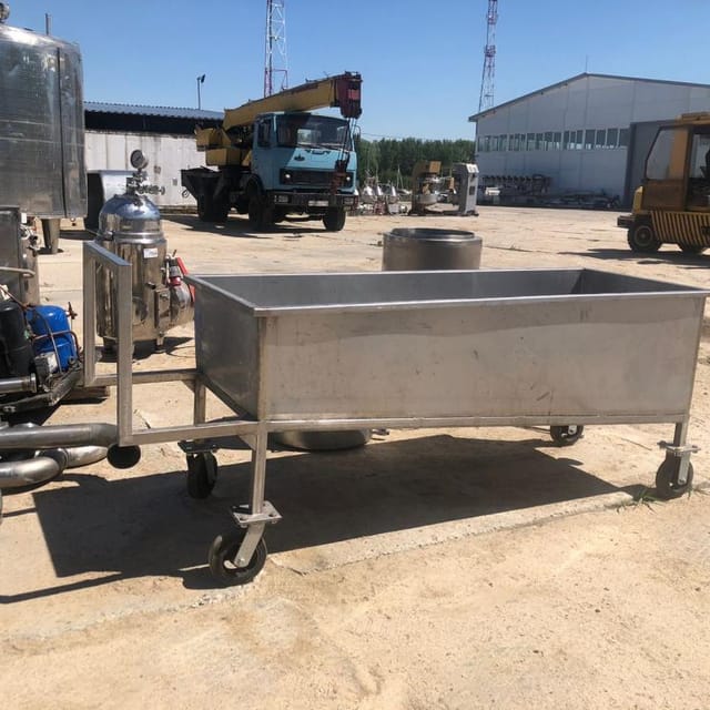 Ванна 300л творожная на колесиках инв.11566