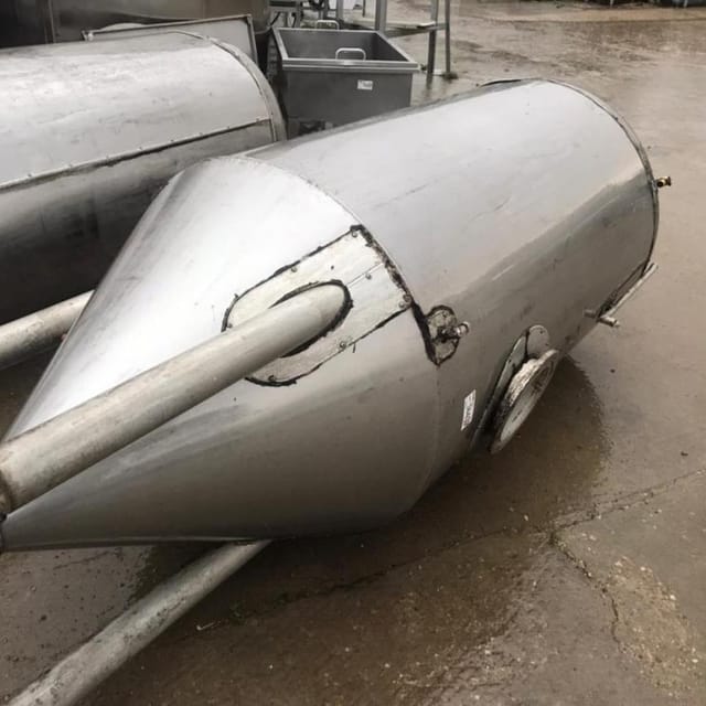 Емкости ЦКТ 1000л инв.14437