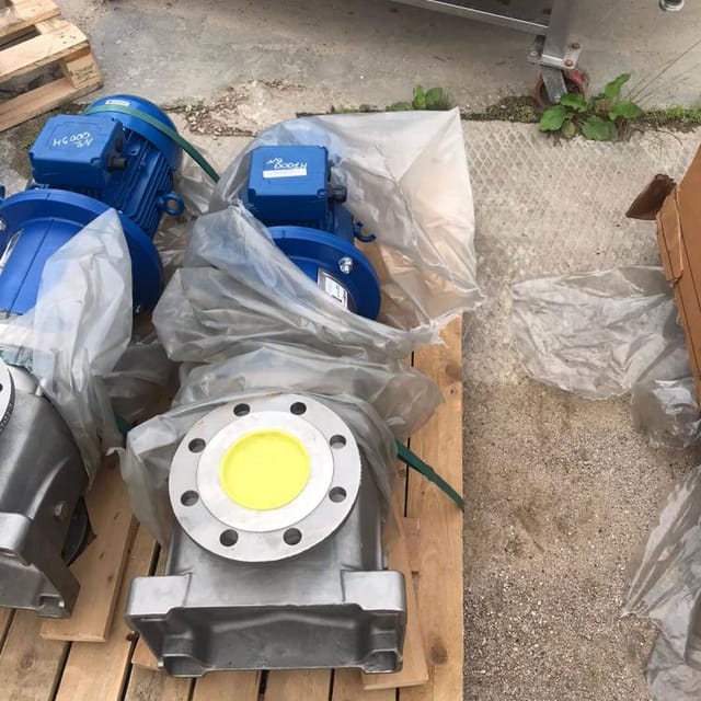 Насос LOVARA новый инв.14441