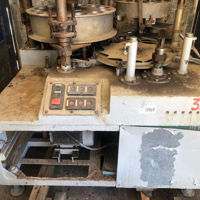 Дозатор В2-ФНА инв.11969