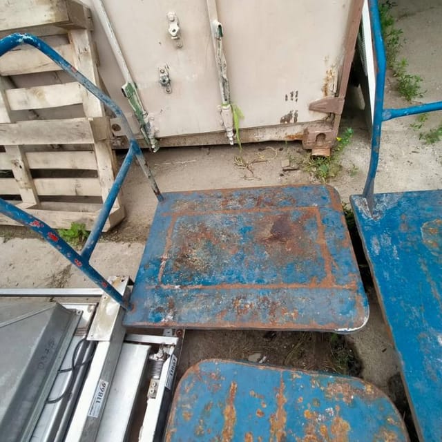 Тележки складские платформенные