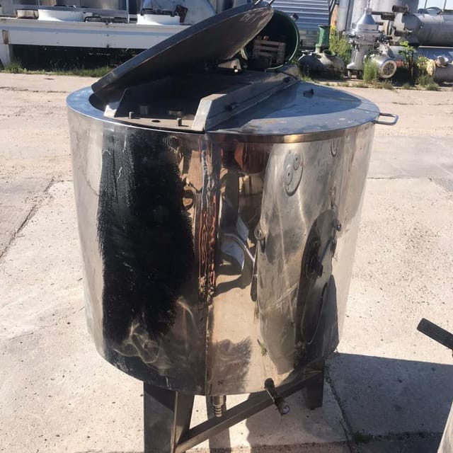 Емкость 200л с усиленной мешалкой инв.14495