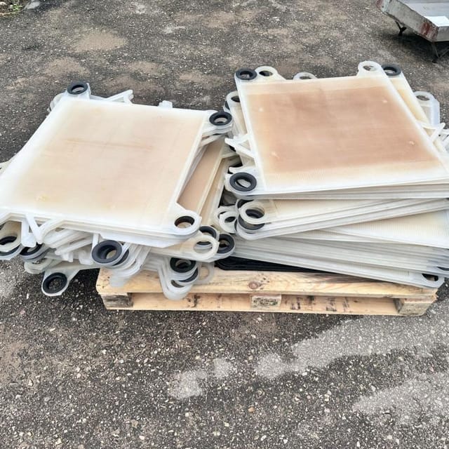 Фильтр-пресс Ш4-ВФП-12.ПС, пластины 60х60 инв.14511