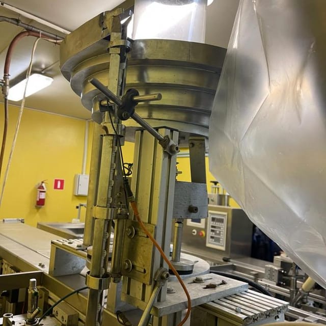 Фасовщик POLPAK D1000 Дойпак с пробкой 300гр